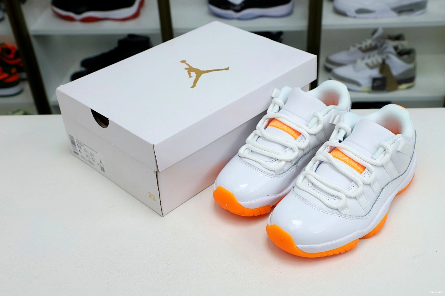 WMNS JORDAN AIR 'BRIGHT CITRUS' 11 RETRO LOW 0914